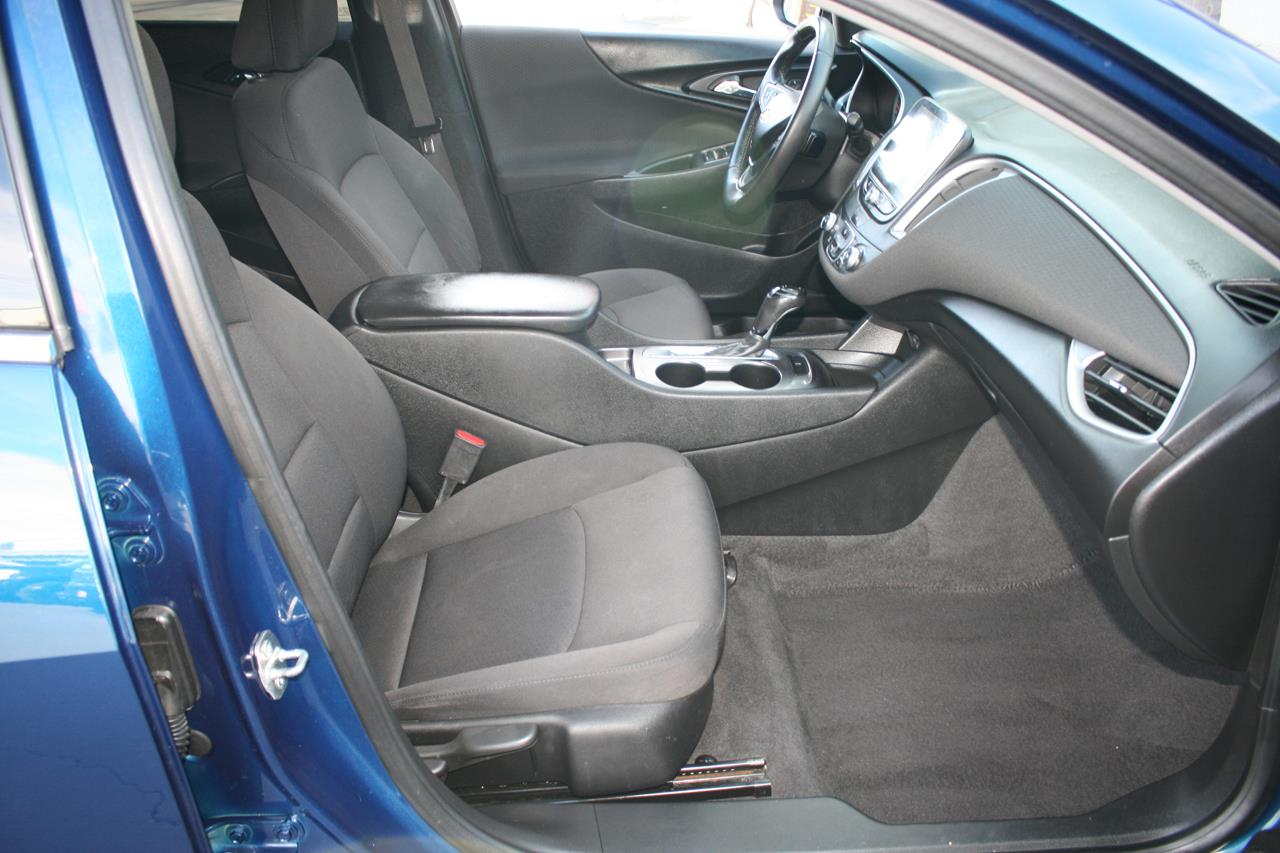 Chevrolet Malibu 4dr Sdn RS w/1SP 2019