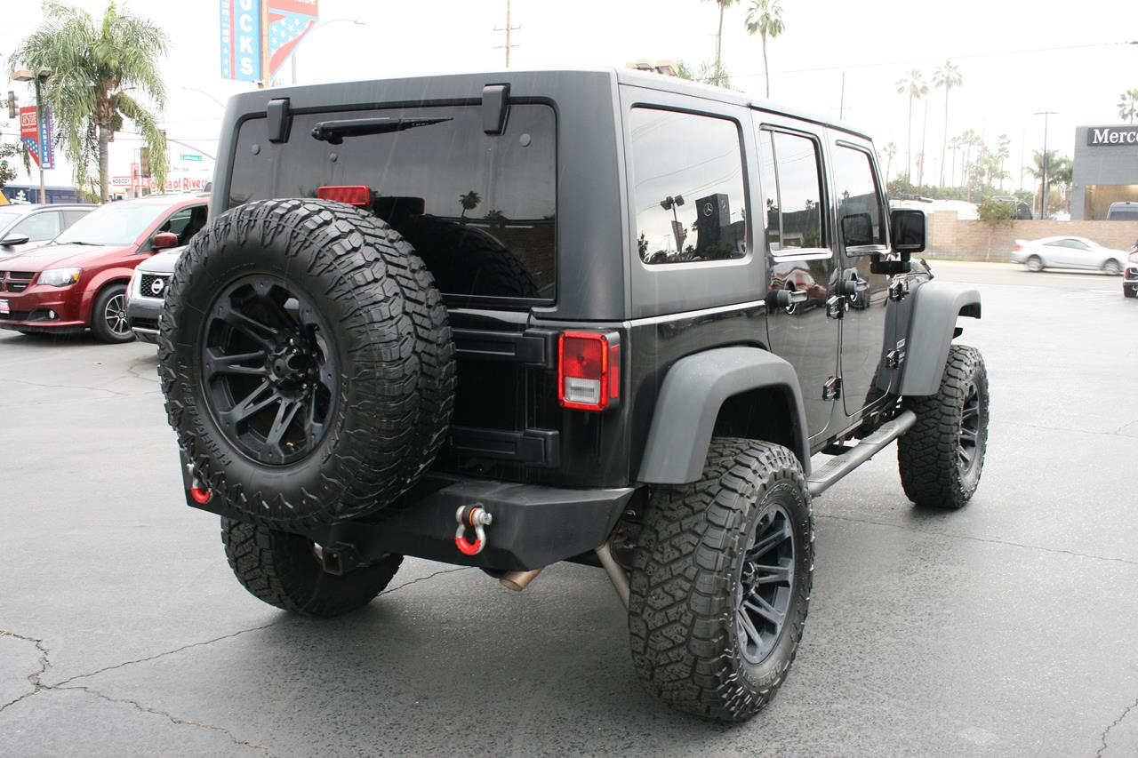 Jeep Wrangler Unlimited 4WD 4dr Sport 2016