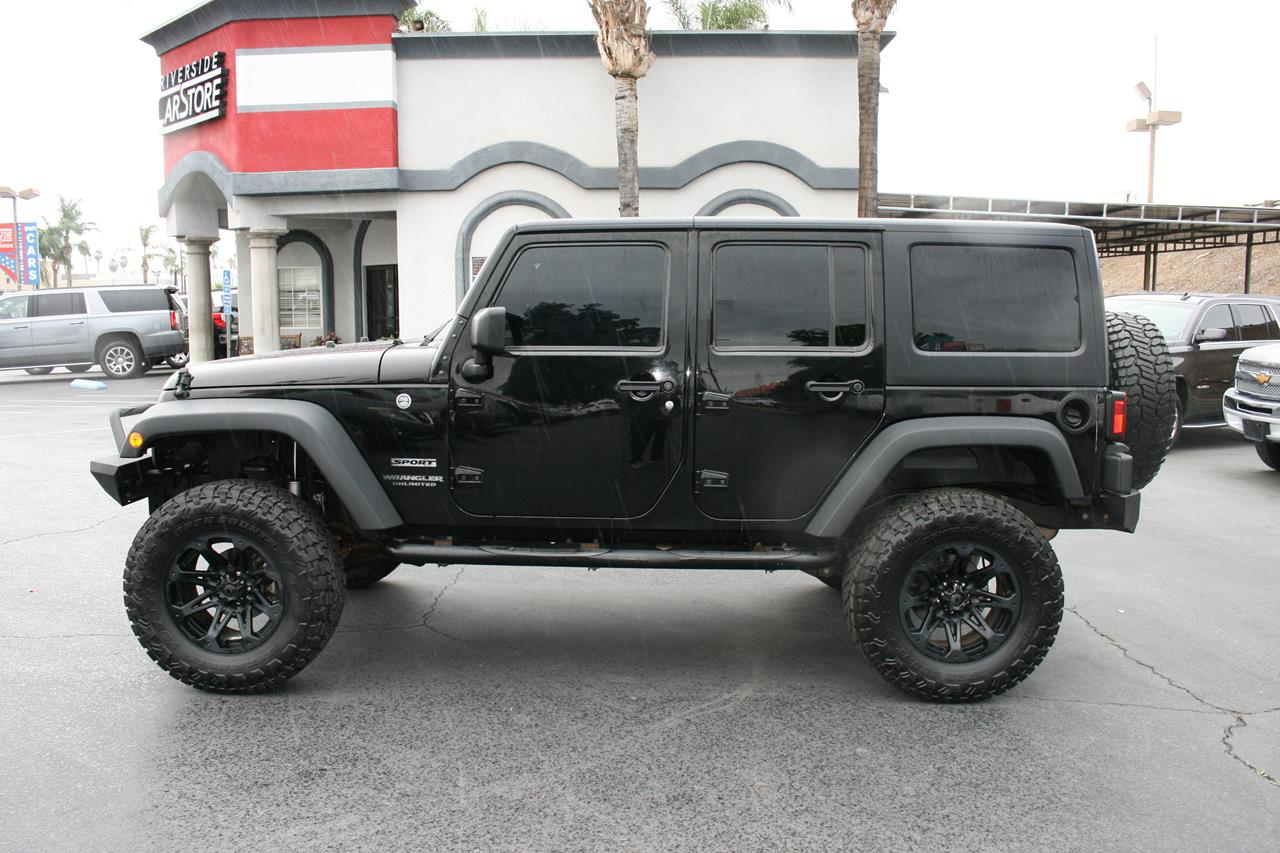 Jeep Wrangler Unlimited 4WD 4dr Sport 2016