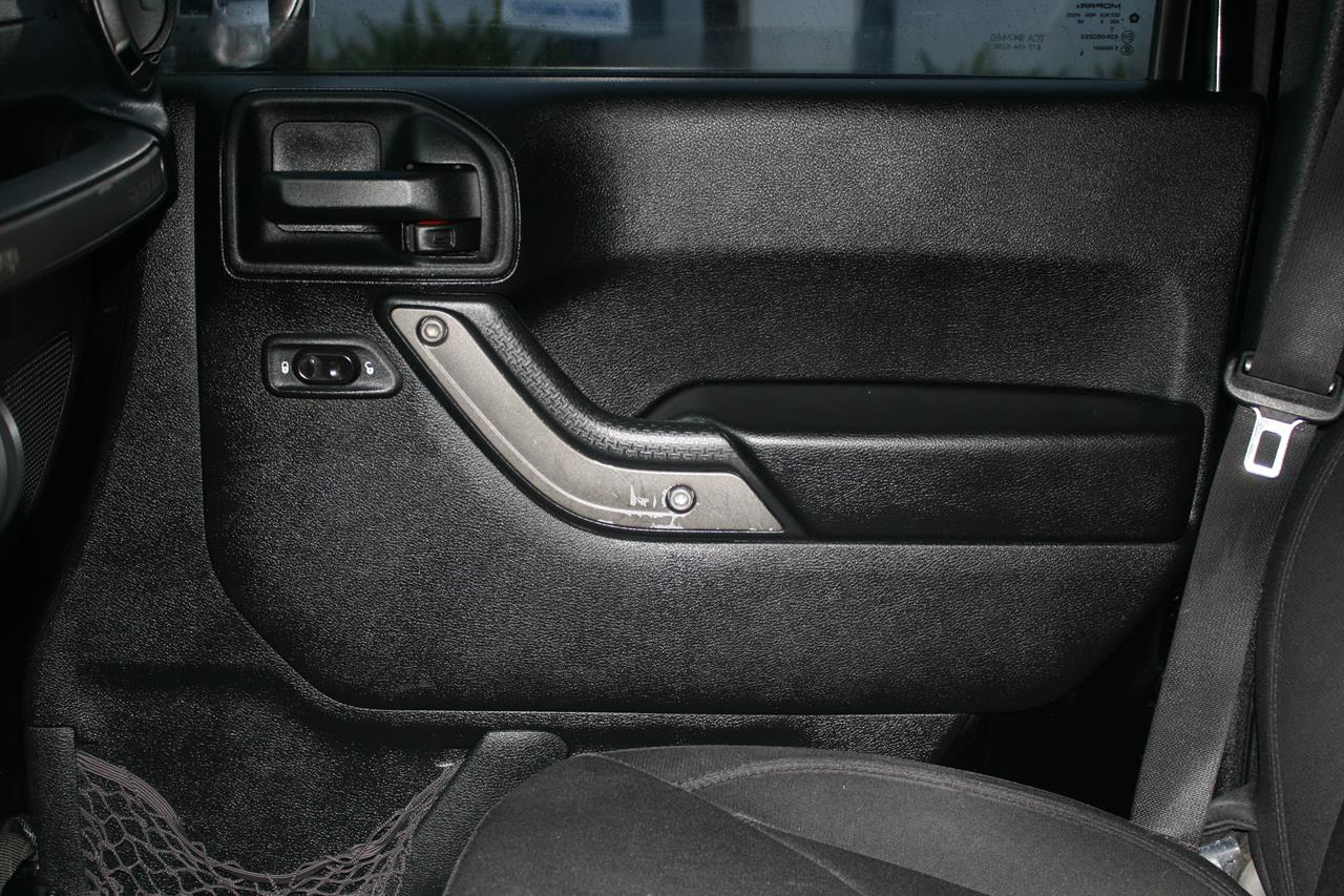 Jeep Wrangler Unlimited 4WD 4dr Sport 2016