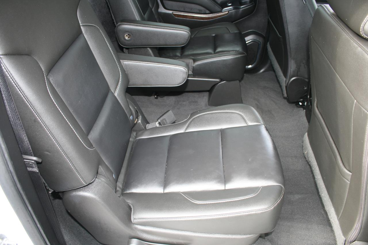 Chevrolet Suburban 2WD 4dr 1500 LT 2019