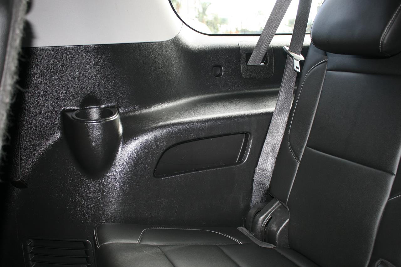 Chevrolet Suburban 2WD 4dr 1500 LT 2019