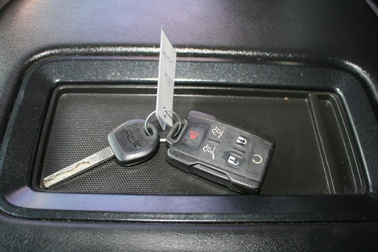 Chevrolet Suburban 2WD 4dr 1500 LT 2019