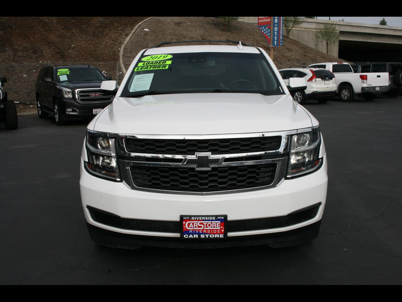 Chevrolet Suburban 2WD 4dr 1500 LT 2019
