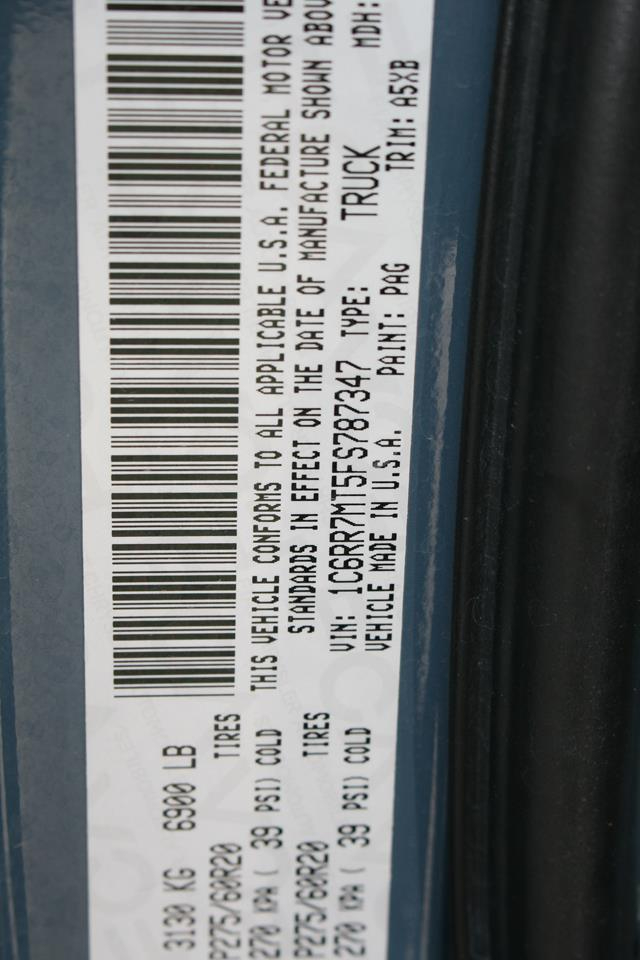 RAM 1500 4WD Crew Cab 140.5" Sport 2015