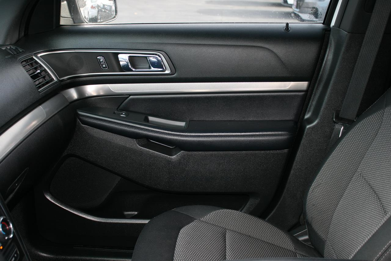 Ford Explorer XLT FWD 2018