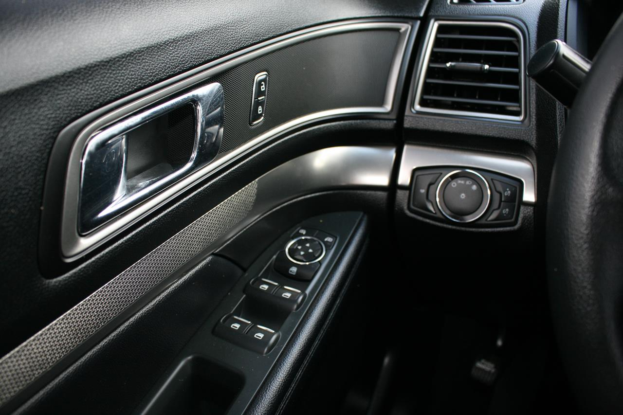 Ford Explorer XLT FWD 2018