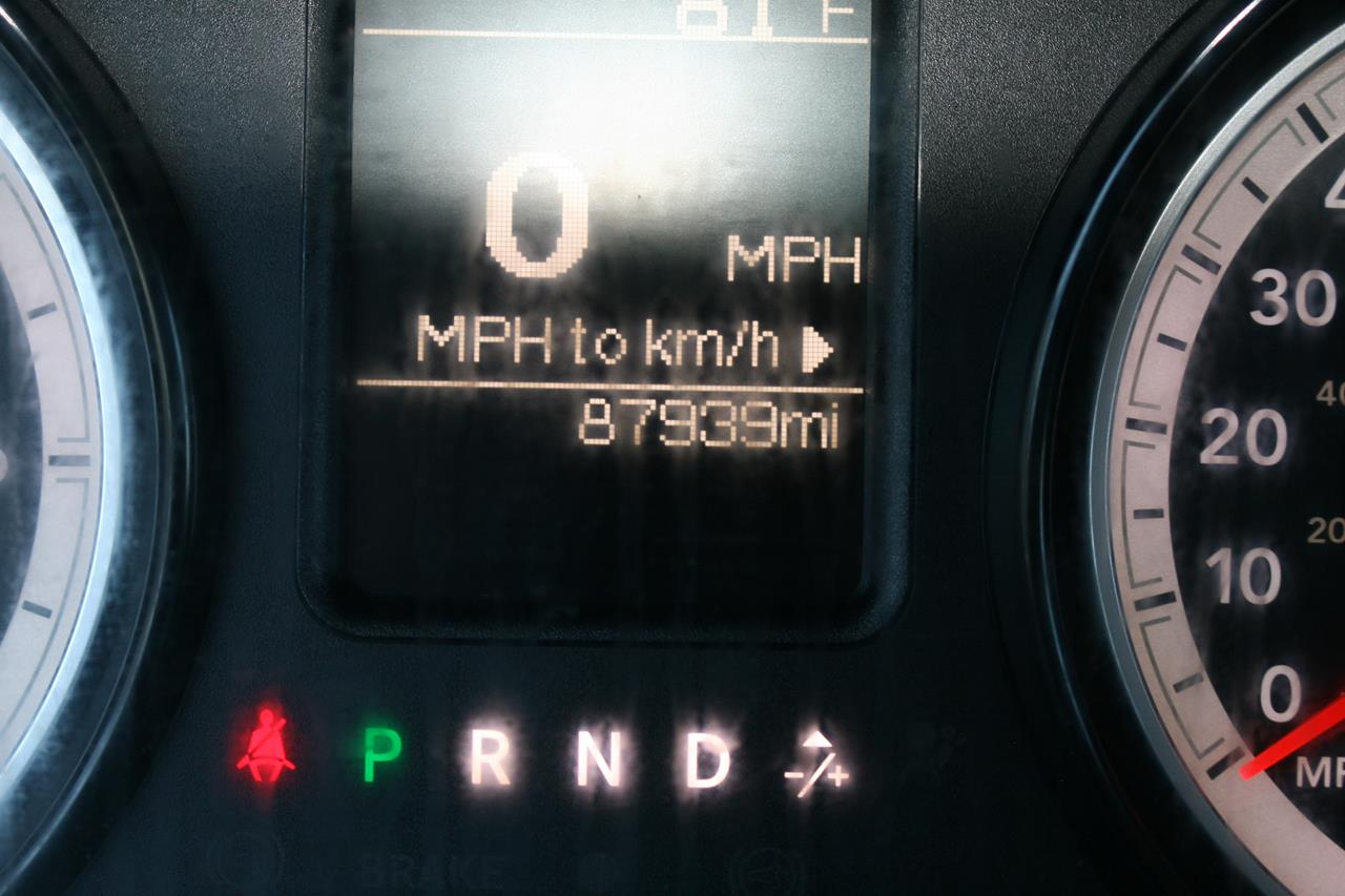 RAM 1500 Express 4x2 Reg Cab 6'4" Box 2018