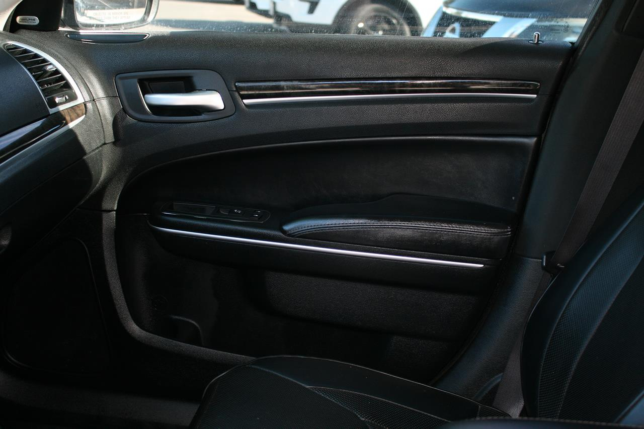 Chrysler 300 300C RWD 2017