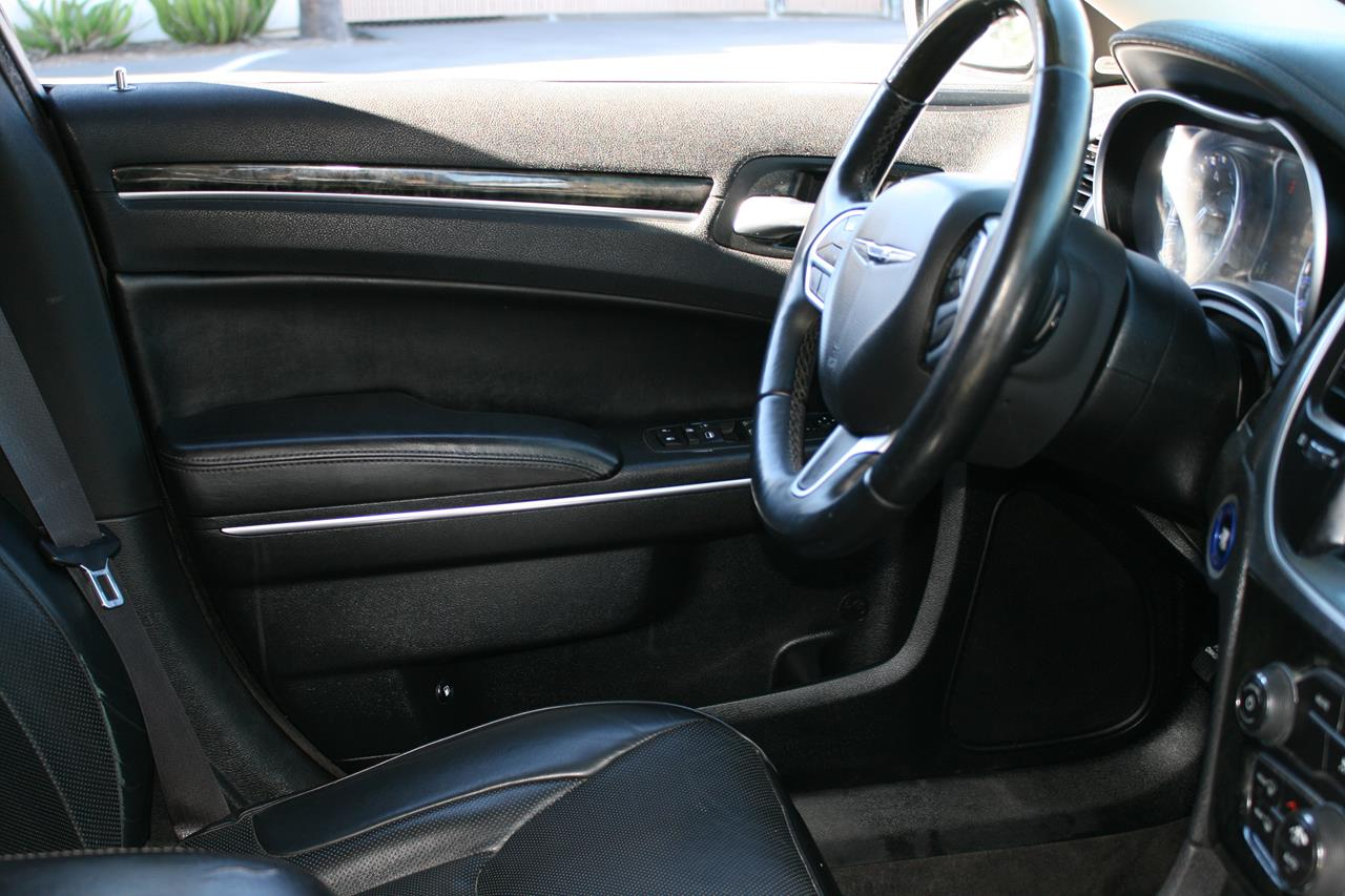 Chrysler 300 300C RWD 2017