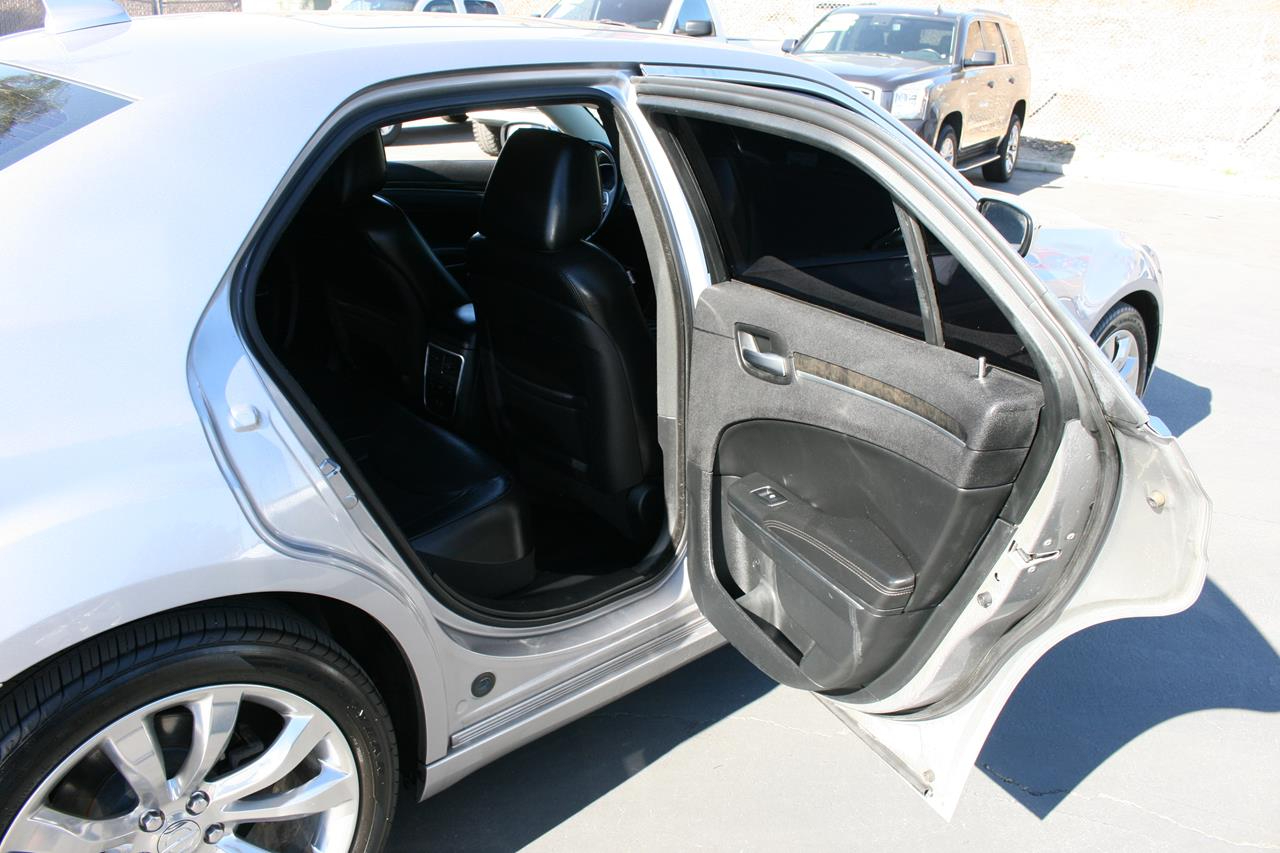 Chrysler 300 300C RWD 2017