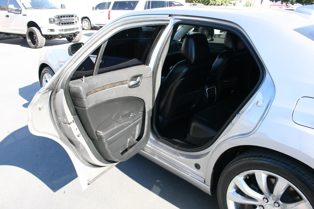 Chrysler 300 300C RWD 2017