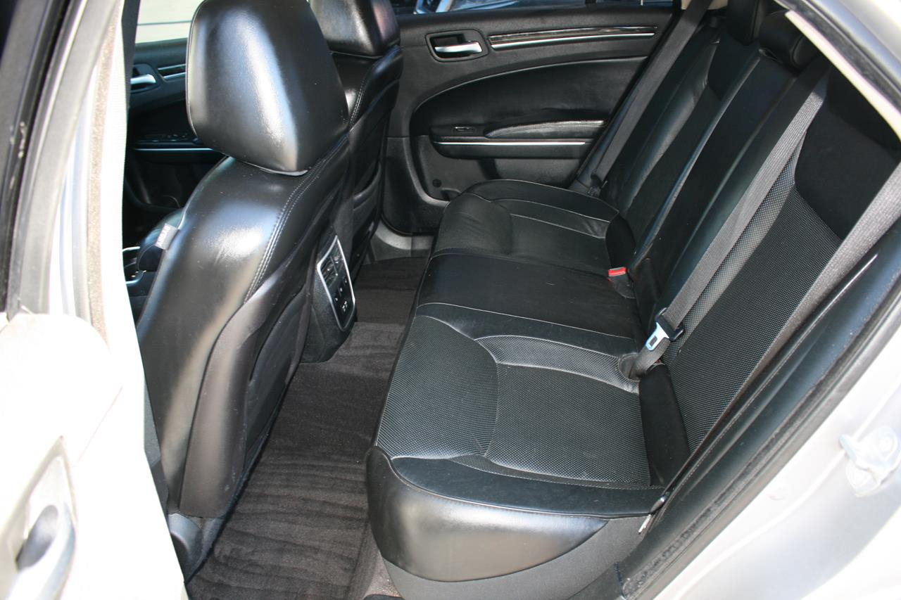 Chrysler 300 300C RWD 2017