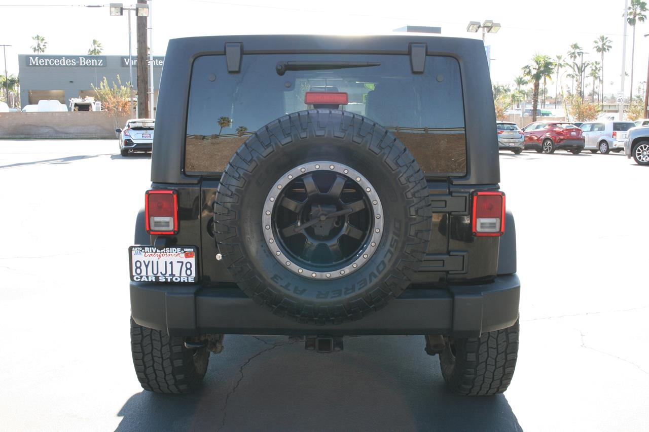 Jeep Wrangler Unlimited 4WD 4dr Sport 2015