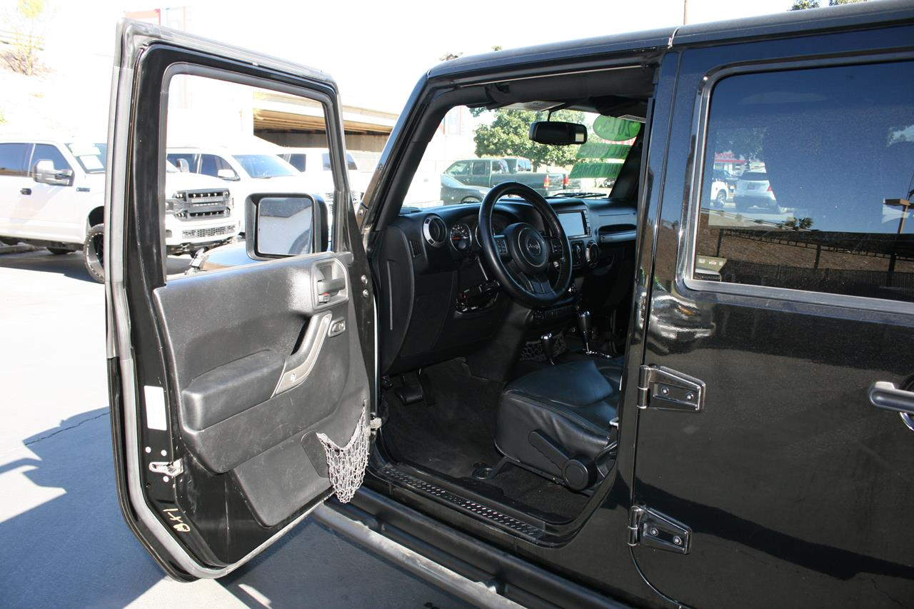 Jeep Wrangler Unlimited 4WD 4dr Sport 2015