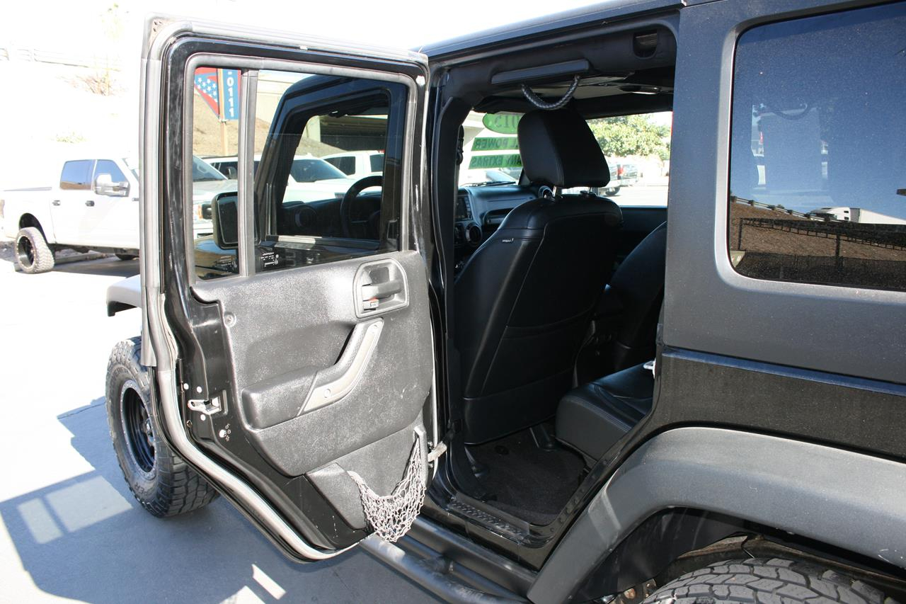 Jeep Wrangler Unlimited 4WD 4dr Sport 2015