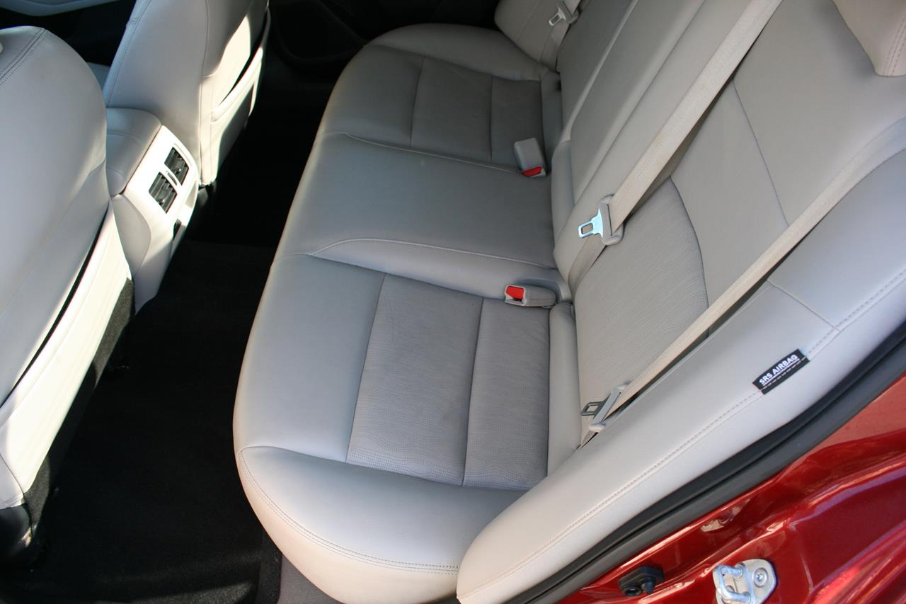 Nissan Altima 2.5 Platinum Sedan 2019