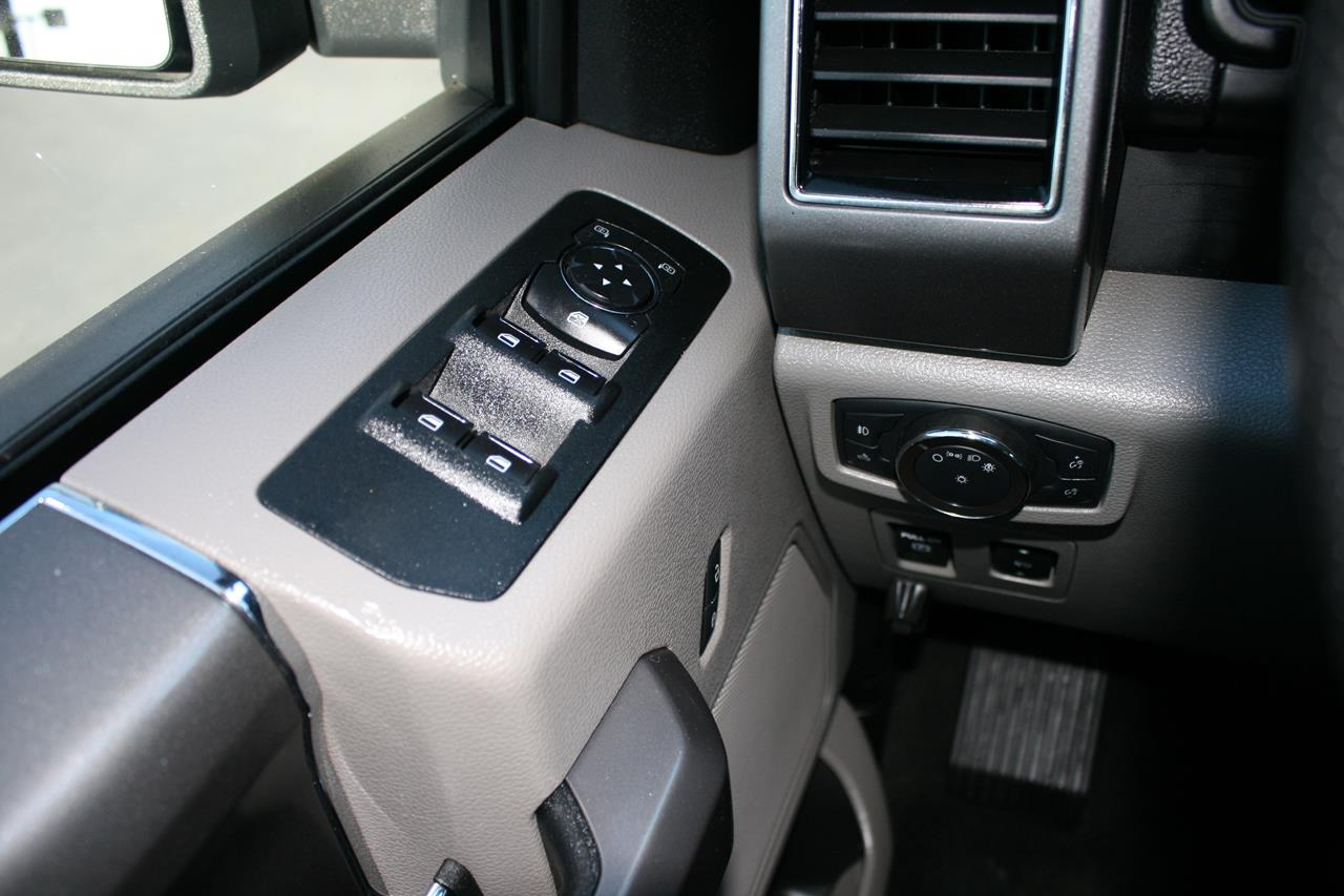 Ford F-150 XLT 2WD SuperCrew 5.5' Box 2020