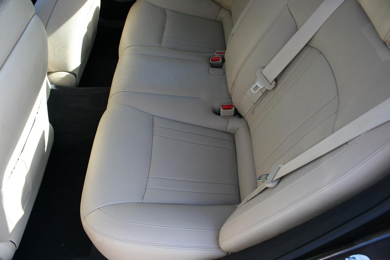 Hyundai Genesis 4dr Sdn V6 3.8L RWD 2015