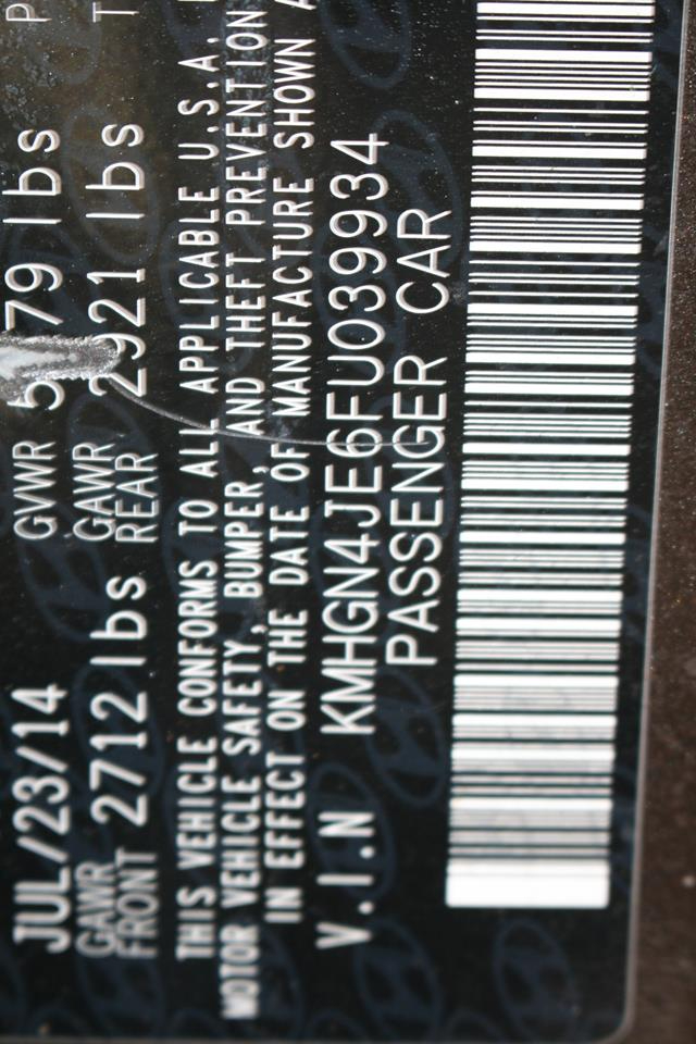 Hyundai Genesis 4dr Sdn V6 3.8L RWD 2015