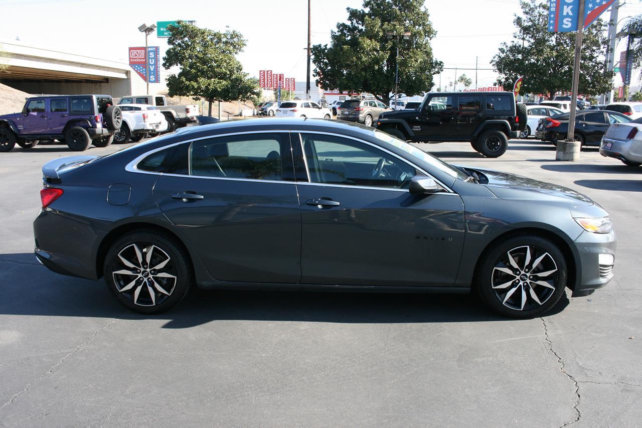 Chevrolet Malibu 4dr Sdn RS 2020