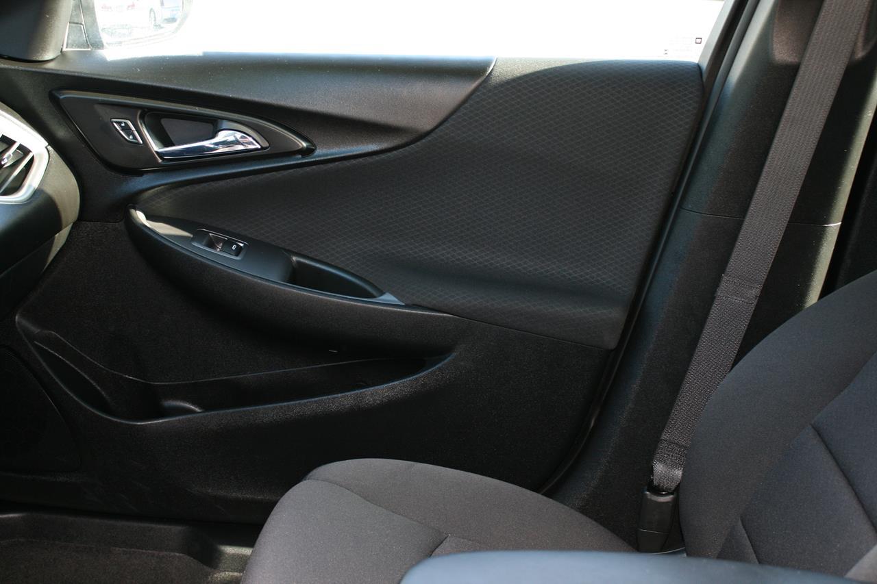 Chevrolet Malibu 4dr Sdn RS 2020