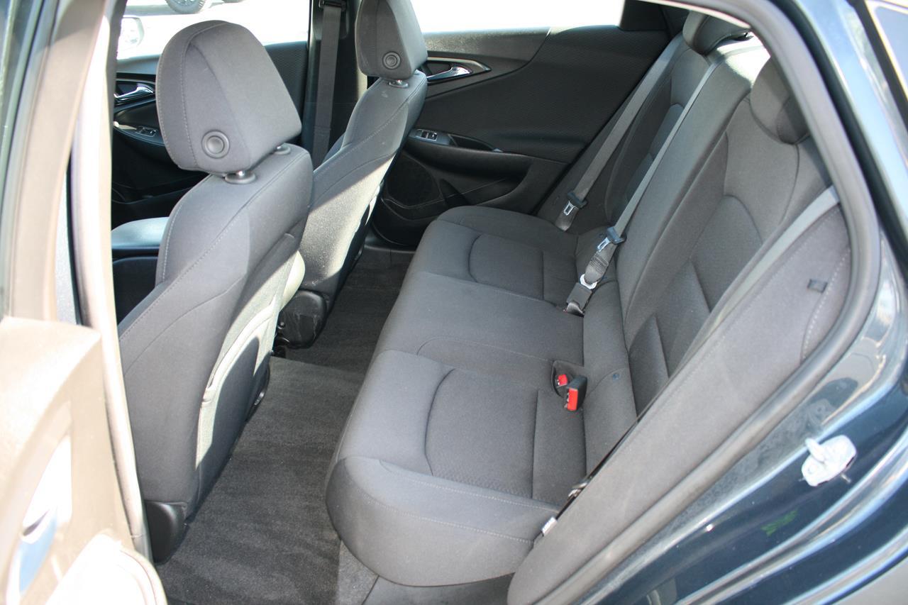 Chevrolet Malibu 4dr Sdn RS 2020