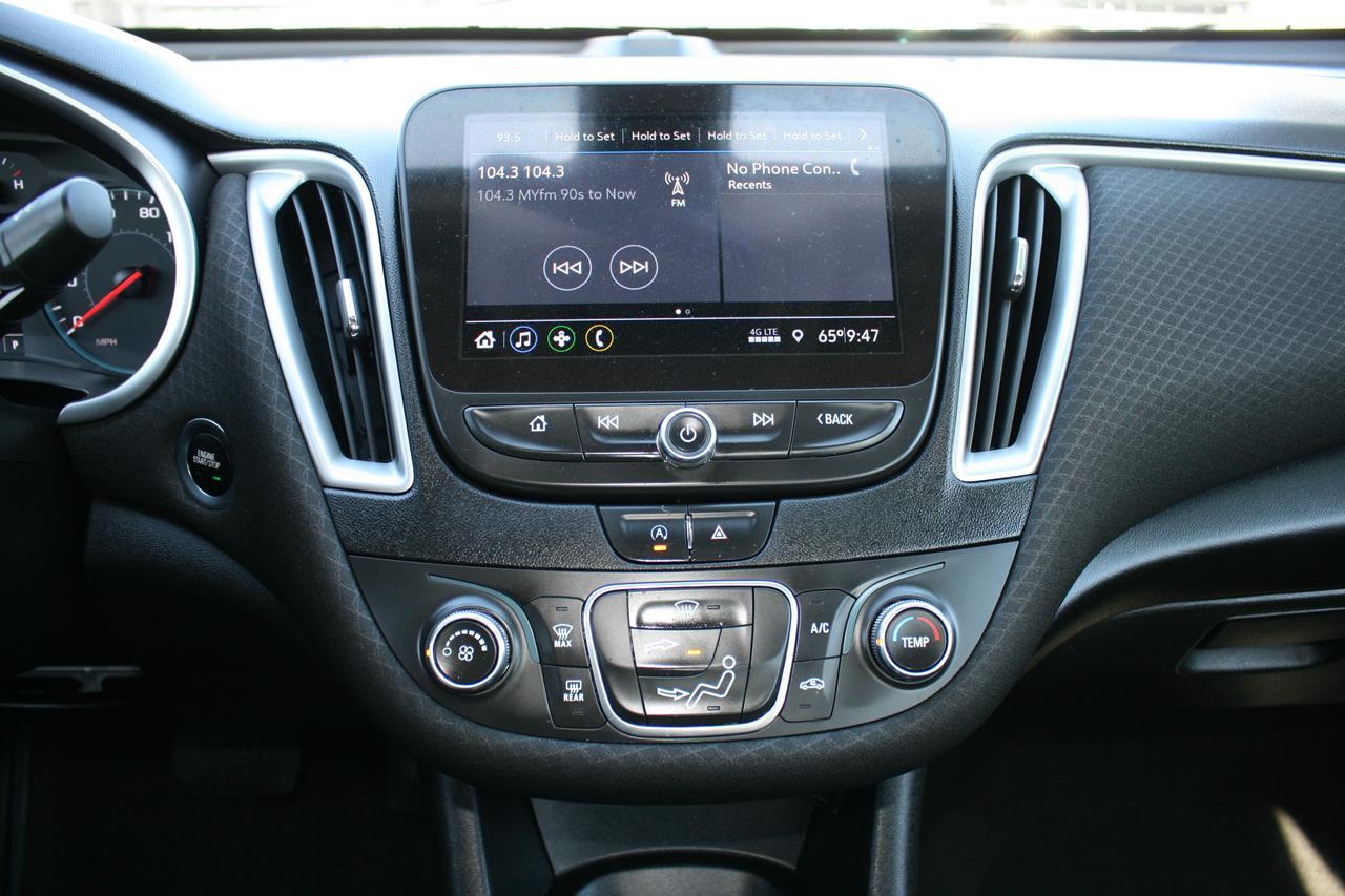 Chevrolet Malibu 4dr Sdn RS 2020