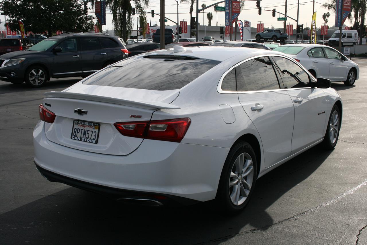 Chevrolet Malibu 4dr Sdn RS 2020