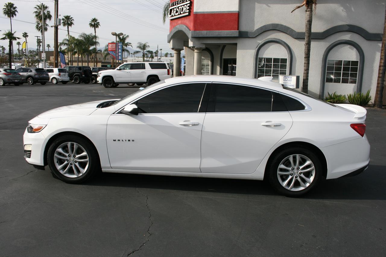 Chevrolet Malibu 4dr Sdn RS 2020