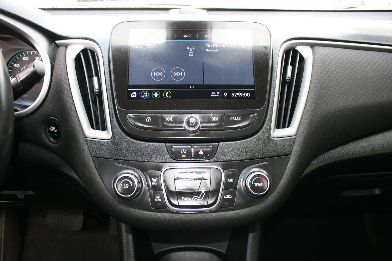 Chevrolet Malibu 4dr Sdn RS 2020