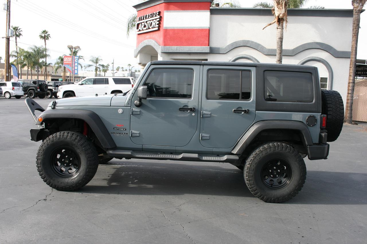 Jeep Wrangler Unlimited 4WD 4dr Sport 2014