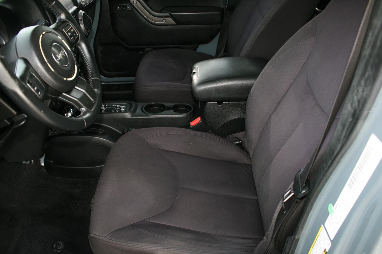 Jeep Wrangler Unlimited 4WD 4dr Sport 2014