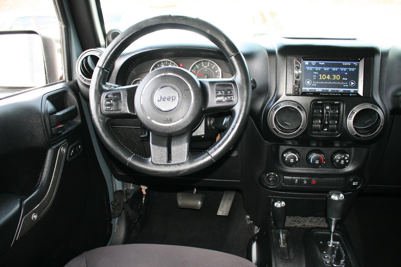 Jeep Wrangler Unlimited 4WD 4dr Sport 2014