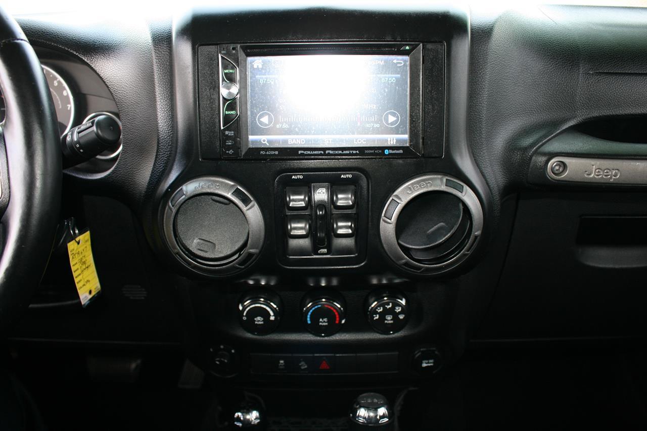 Jeep Wrangler Unlimited 4WD 4dr Sport 2014