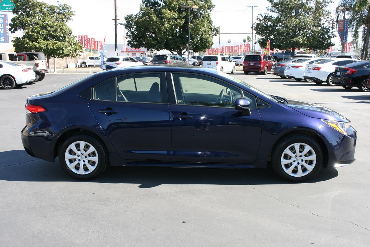 Toyota Corolla LE CVT (Natl) 2021