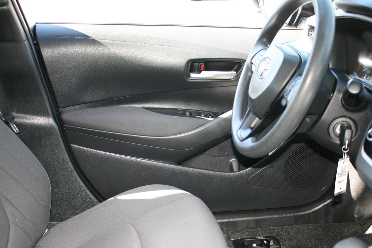 Toyota Corolla LE CVT (Natl) 2021