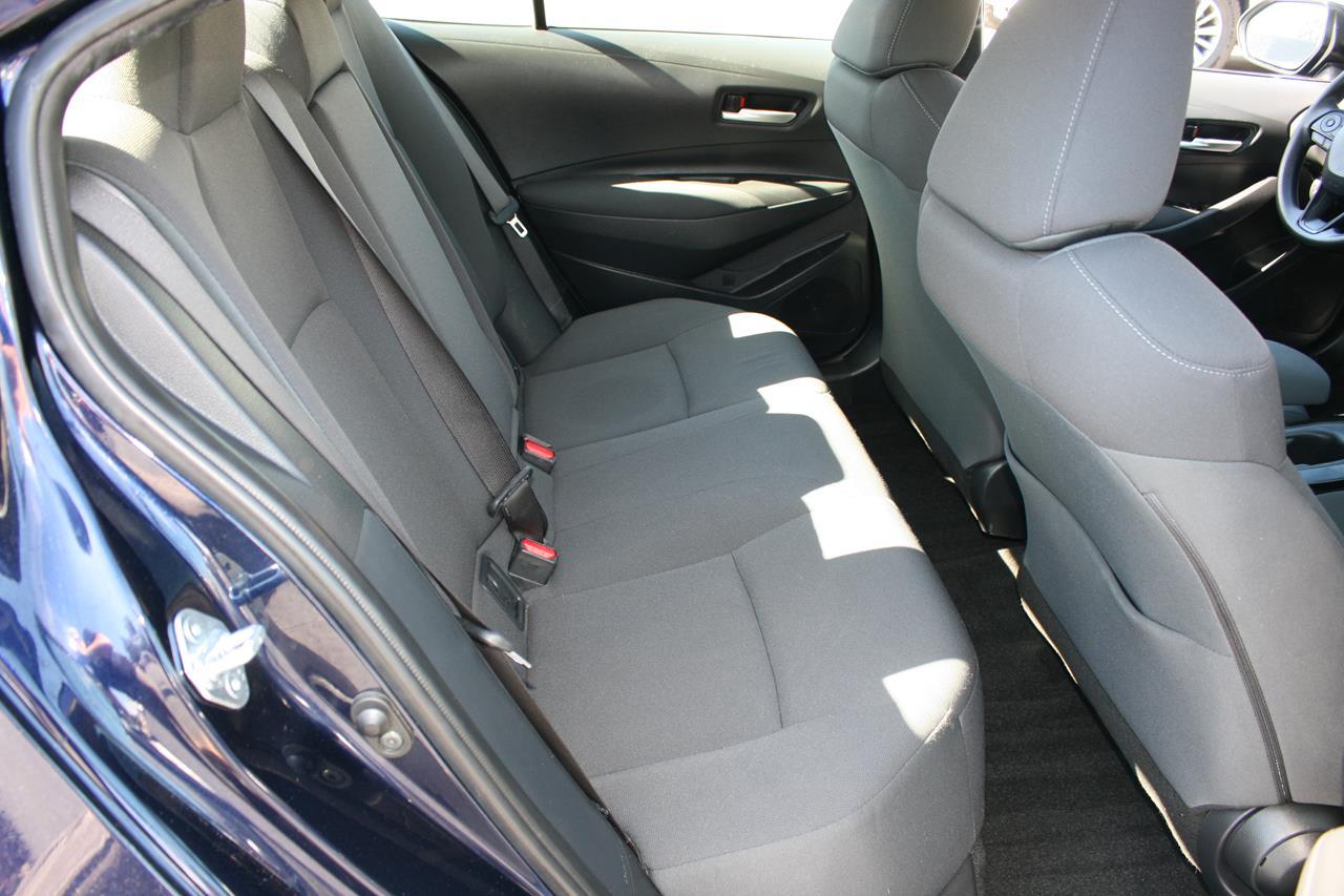 Toyota Corolla LE CVT (Natl) 2021