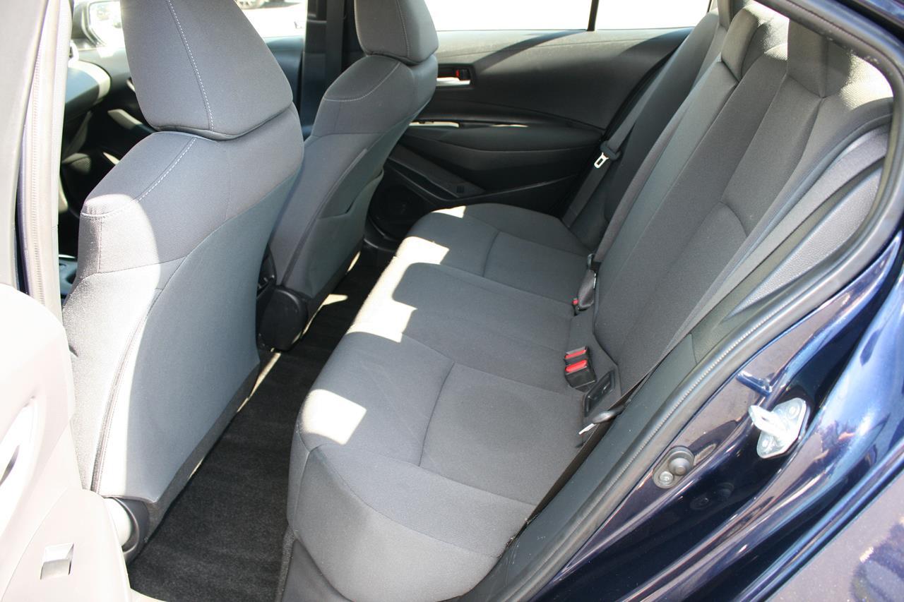 Toyota Corolla LE CVT (Natl) 2021