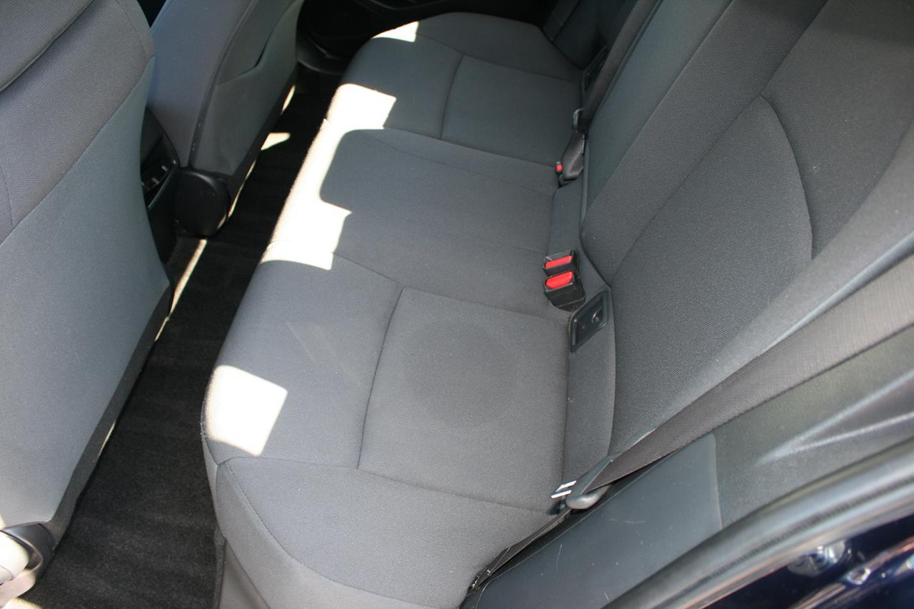 Toyota Corolla LE CVT (Natl) 2021