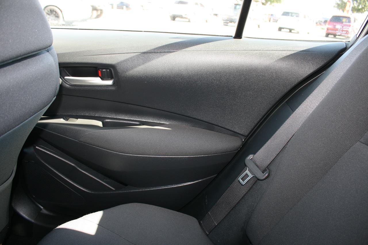 Toyota Corolla LE CVT (Natl) 2021