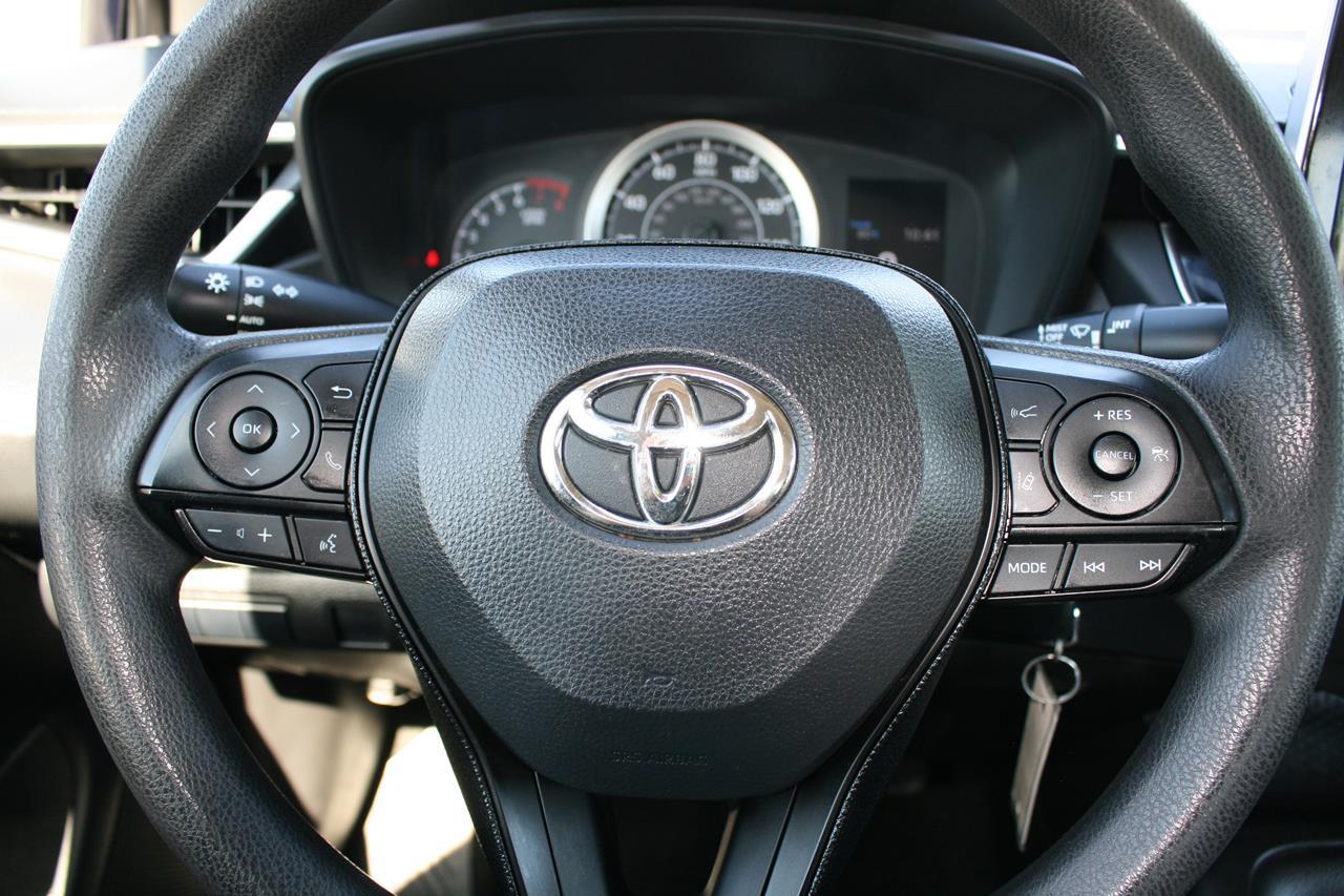 Toyota Corolla LE CVT (Natl) 2021