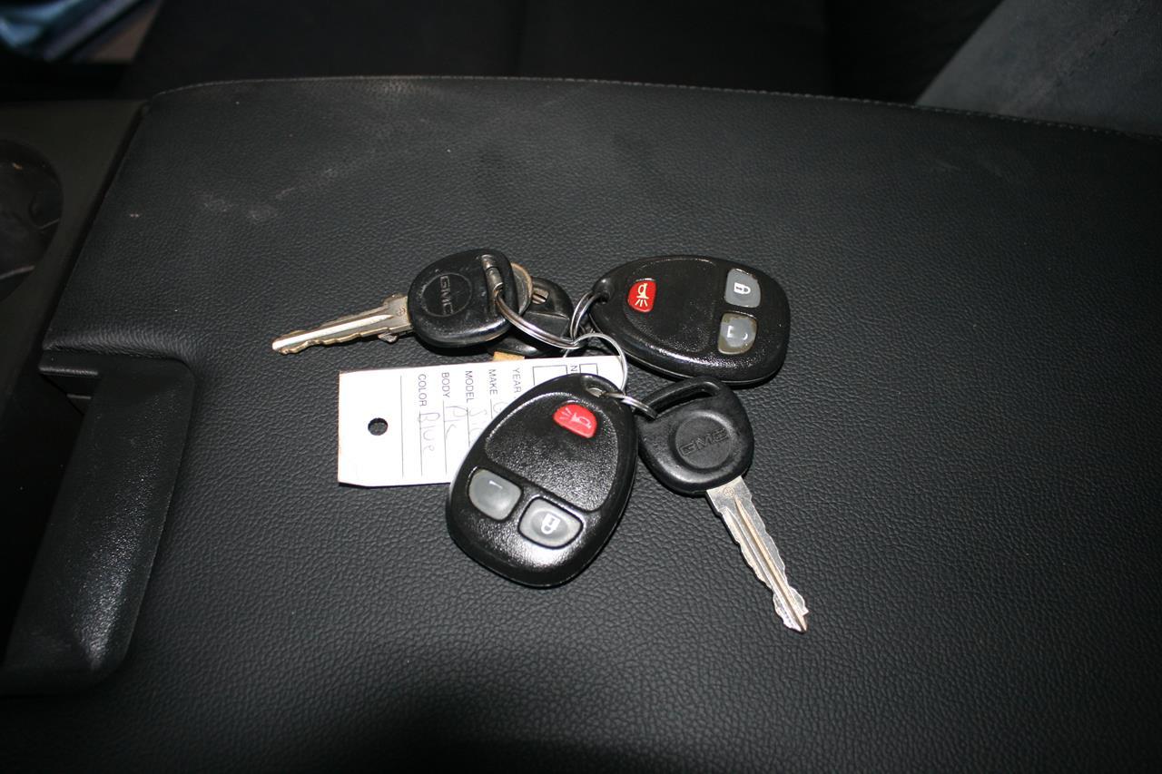 GMC Sierra 1500 2WD Crew Cab 143.5" Xtra Fuel Economy 2009