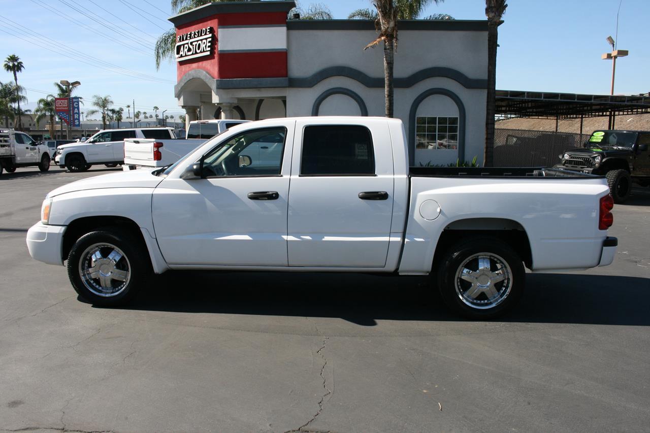 Dodge Dakota 2WD Quad Cab 131" SLT 2007