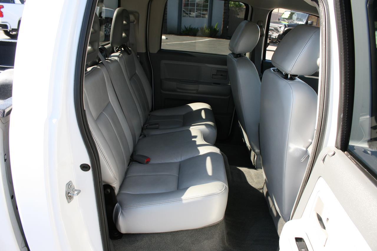 Dodge Dakota 2WD Quad Cab 131" SLT 2007