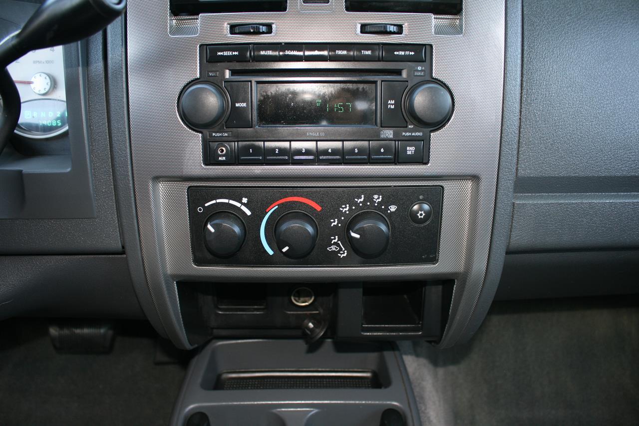 Dodge Dakota 2WD Quad Cab 131" SLT 2007