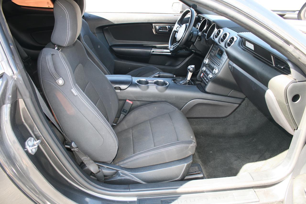 Ford Mustang 2dr Fastback V6 2016