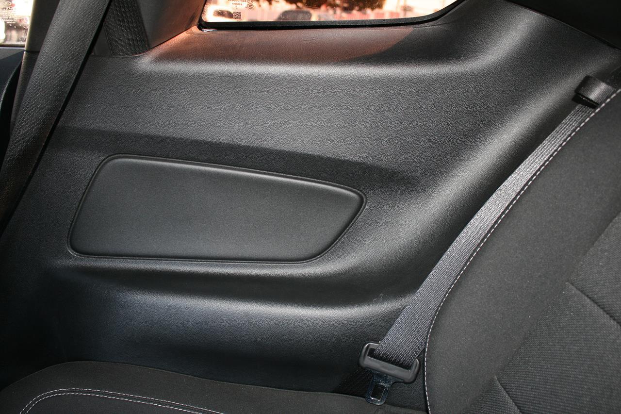 Ford Mustang 2dr Fastback V6 2016