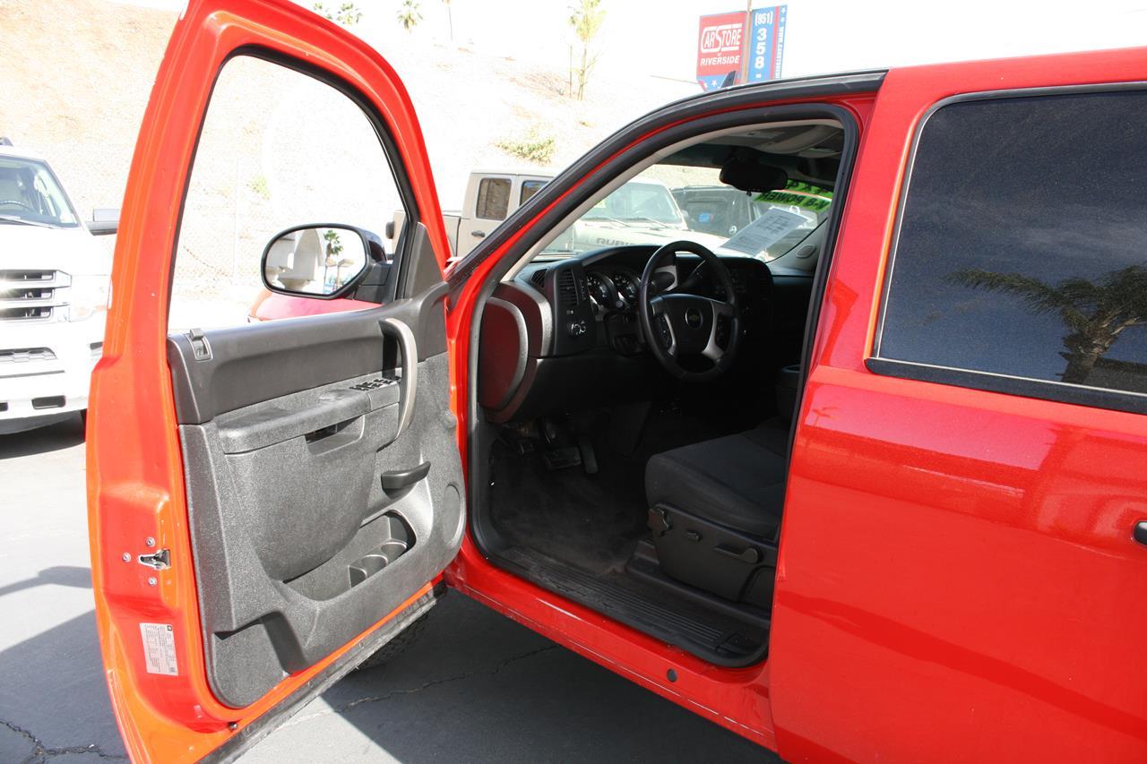 Chevrolet Silverado 1500 4WD Crew Cab 143.5" LT 2012