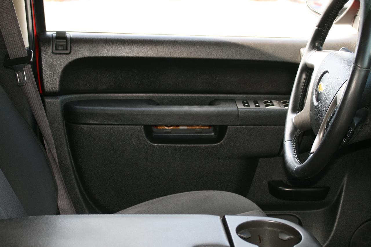 Chevrolet Silverado 1500 4WD Crew Cab 143.5" LT 2012